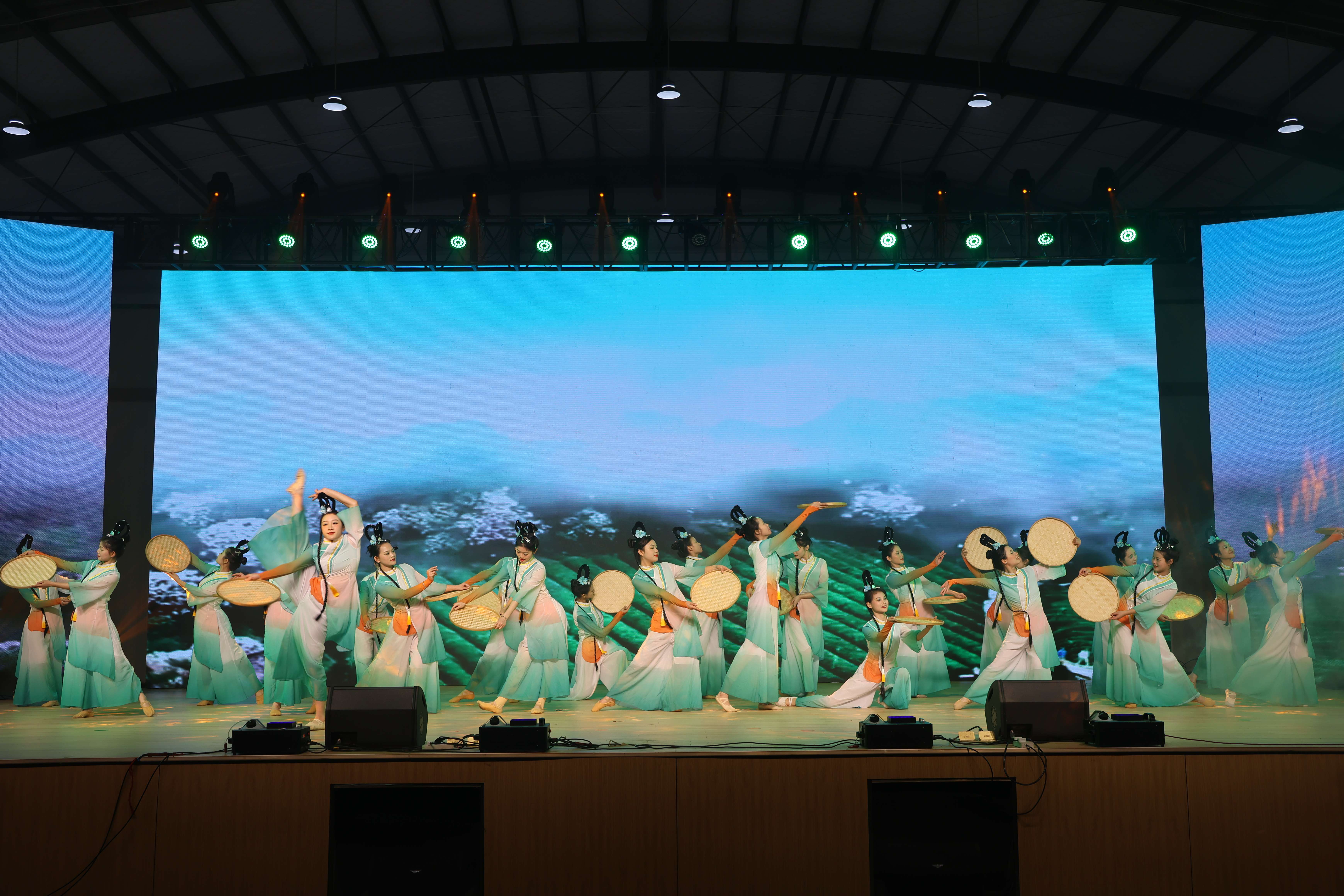 江西洪州职业学院2024年元旦联欢晚会精彩瞬间